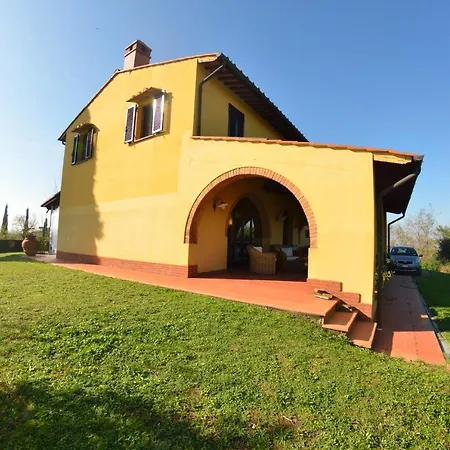 Nyaraló Poggio Colombaie Pontedera