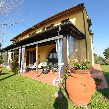 Nyaraló Poggio Colombaie