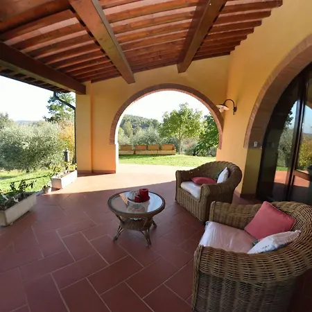 Nyaraló Poggio Colombaie